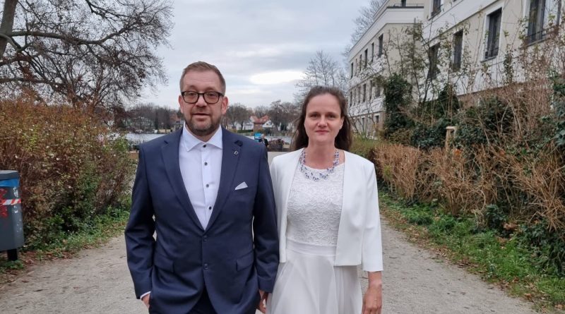 Herzlichen Glückwunsch den Jungvermählten